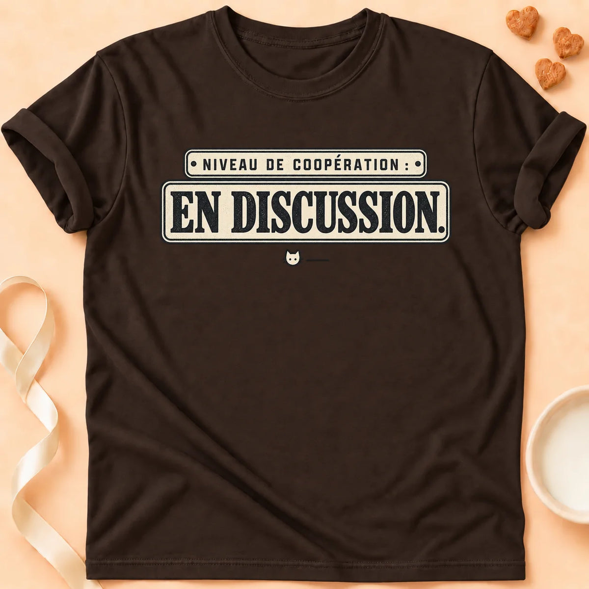 T-shirt chat Patoume – T-shirt Niveau de coopération – Chocolat
