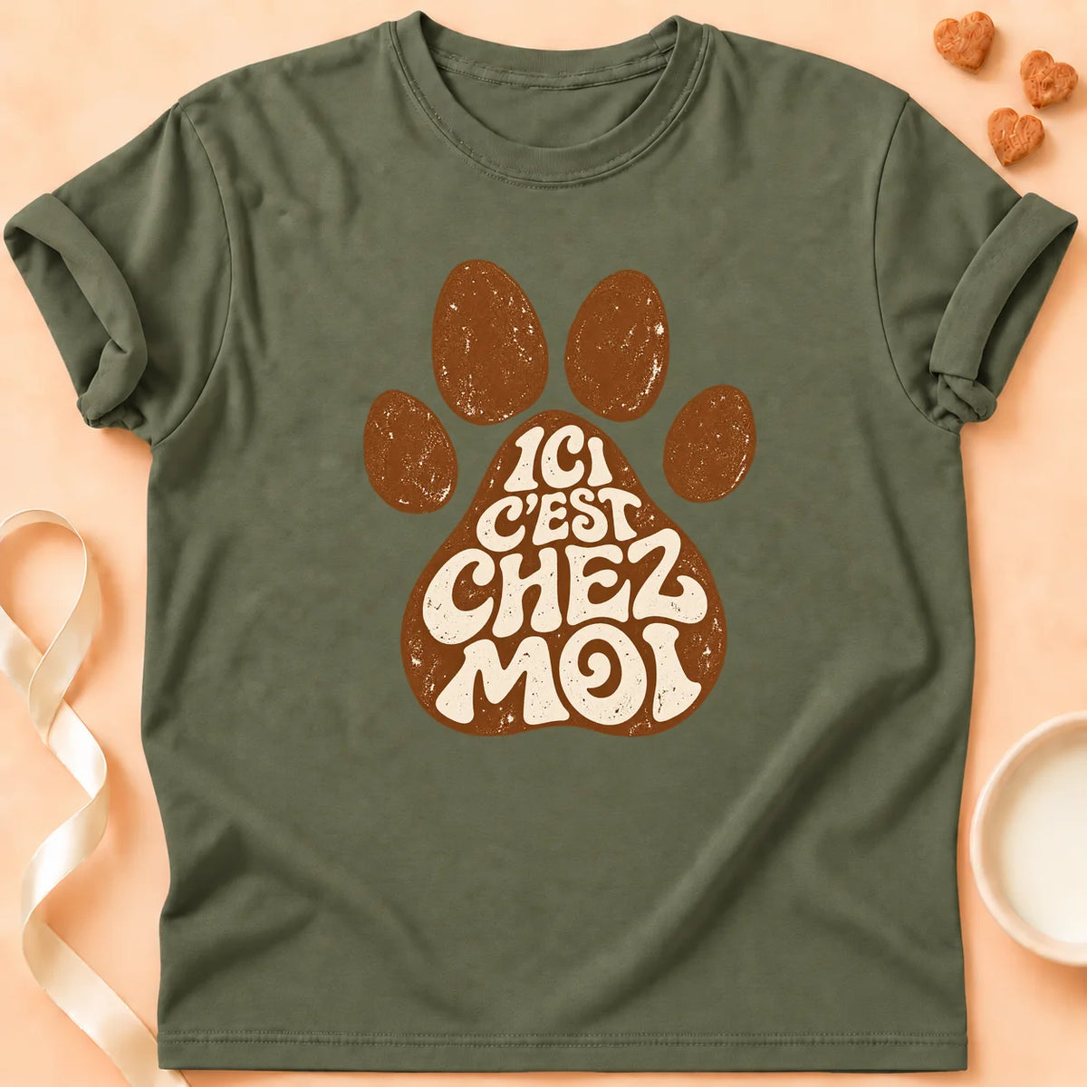 T-shirt chat Patoume – T-shirt Ici c’est chez moi – Vert kaki