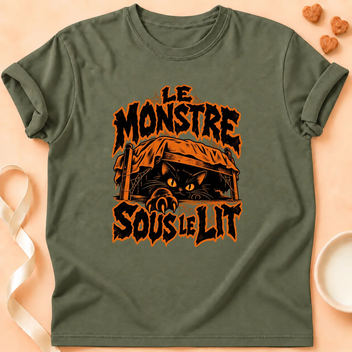 T-shirt chat Patoume – T-shirt Sous le lit – Vert kaki