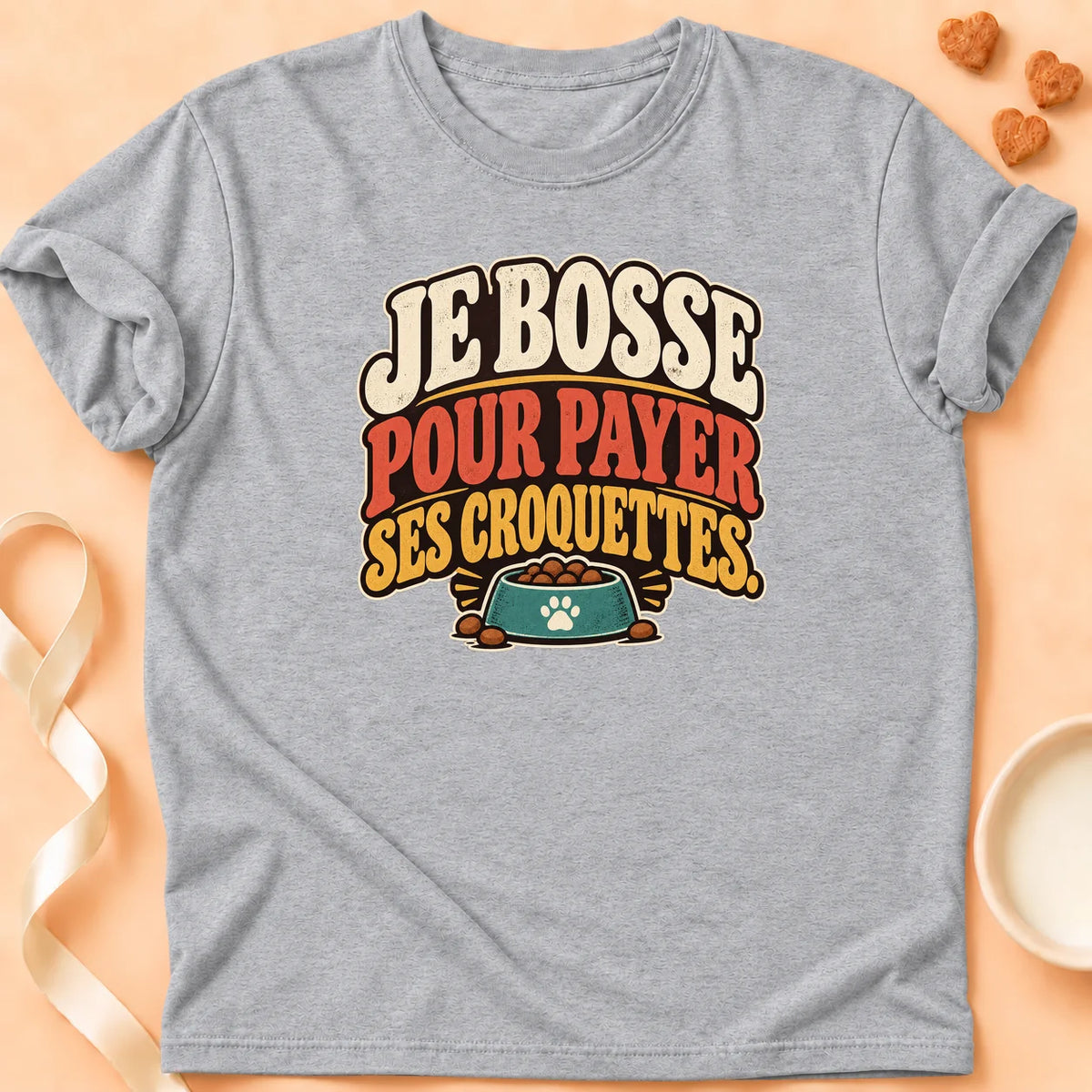 T-shirt chat Patoume – T-shirt Je bosse pour payer ses croquettes – Gris