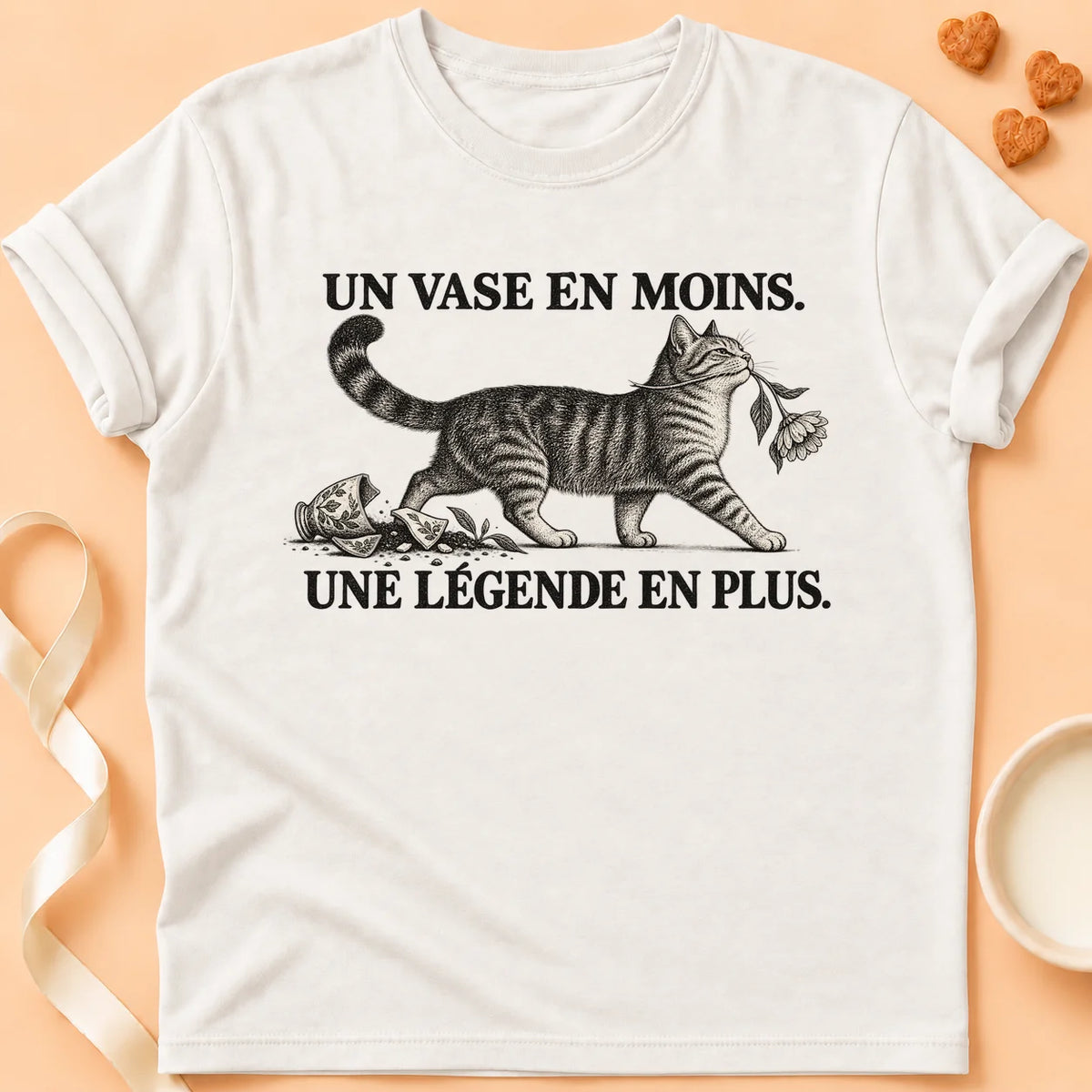 T-shirt chat Patoume – T-shirt Un vase en moins – Blanc