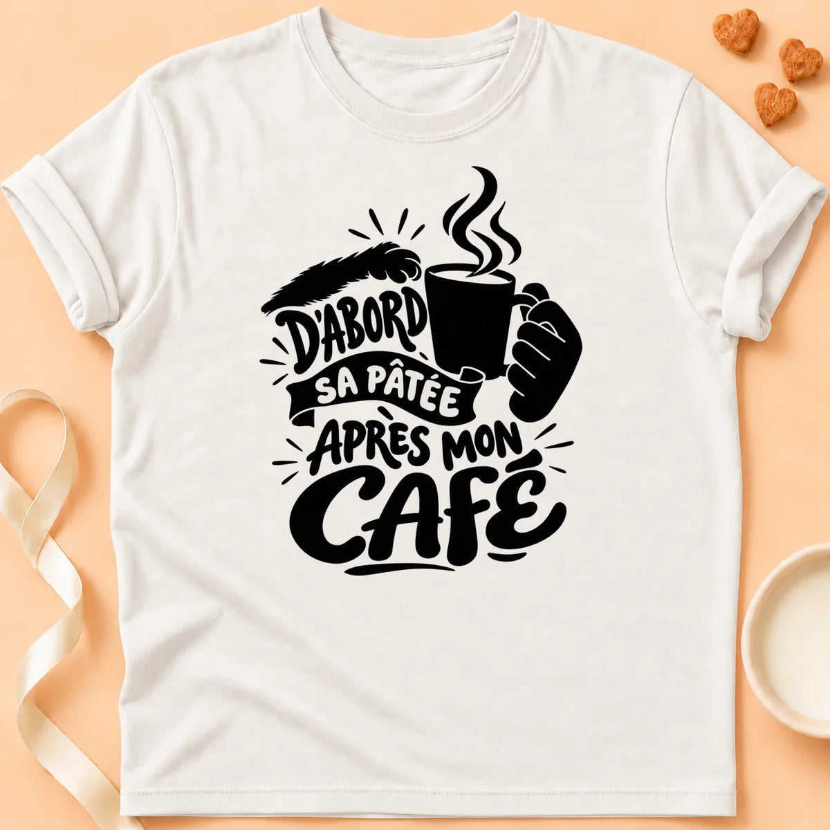 T-shirt chat Patoume – T-shirt D’abord sa pâtée – Blanc